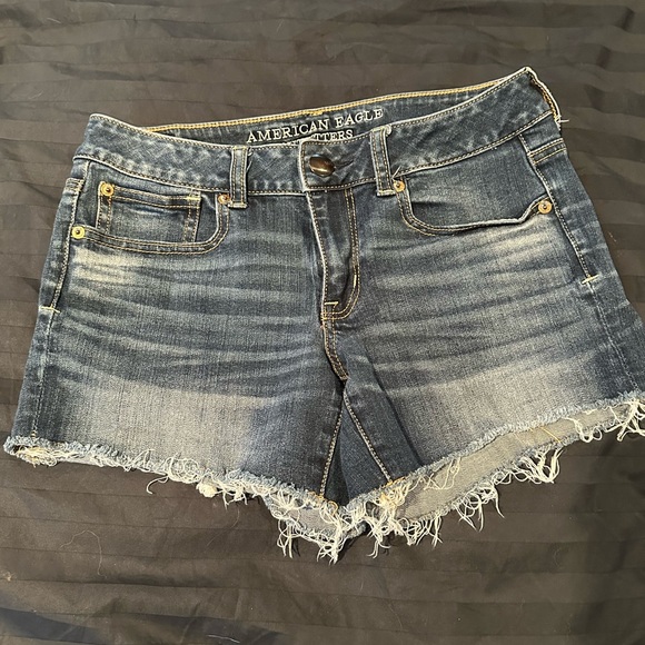 American Eagle Shortie Denim Short - Picture 2 of 5
